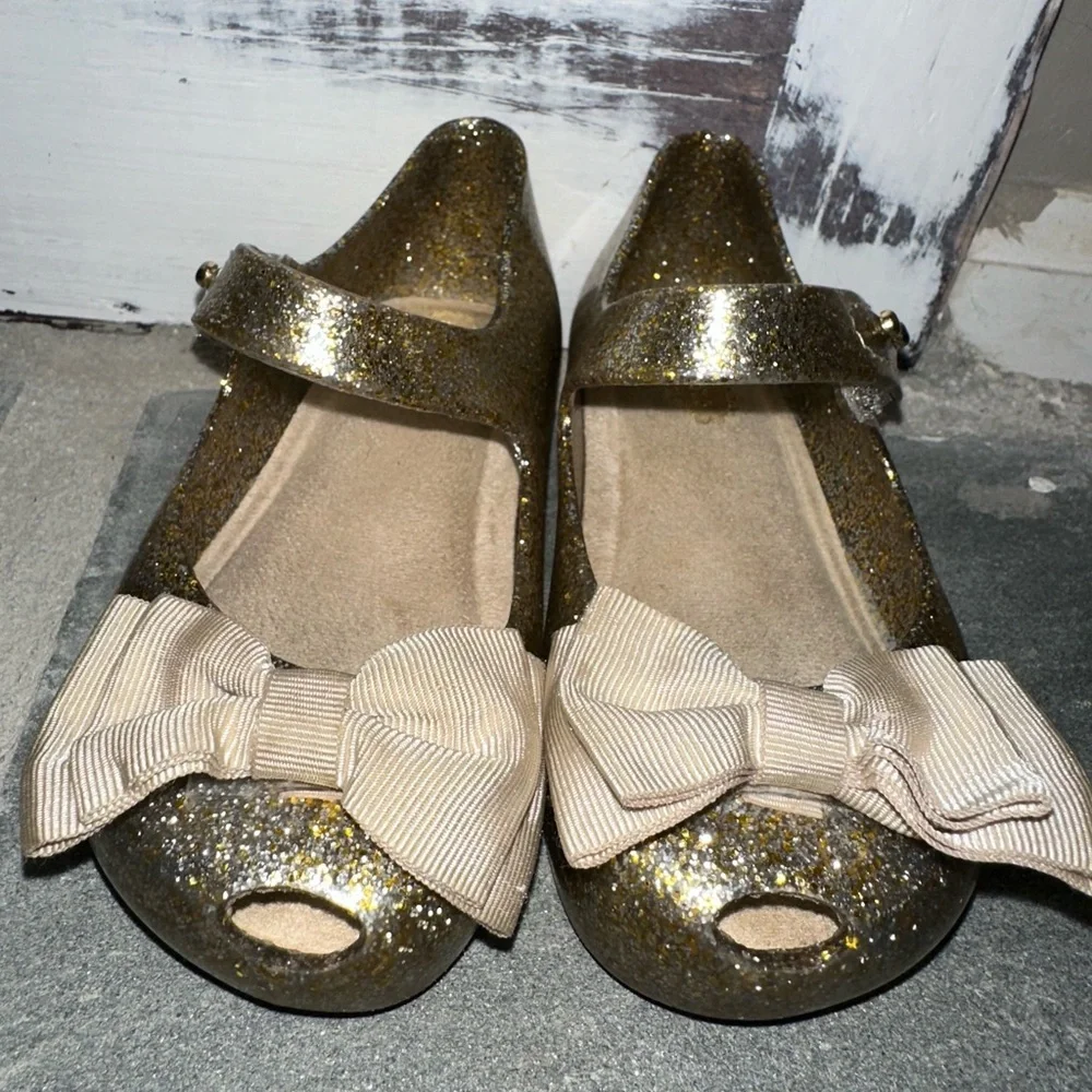 Mini Melissa Glittery Gold Kids Shoes with Bow size 8